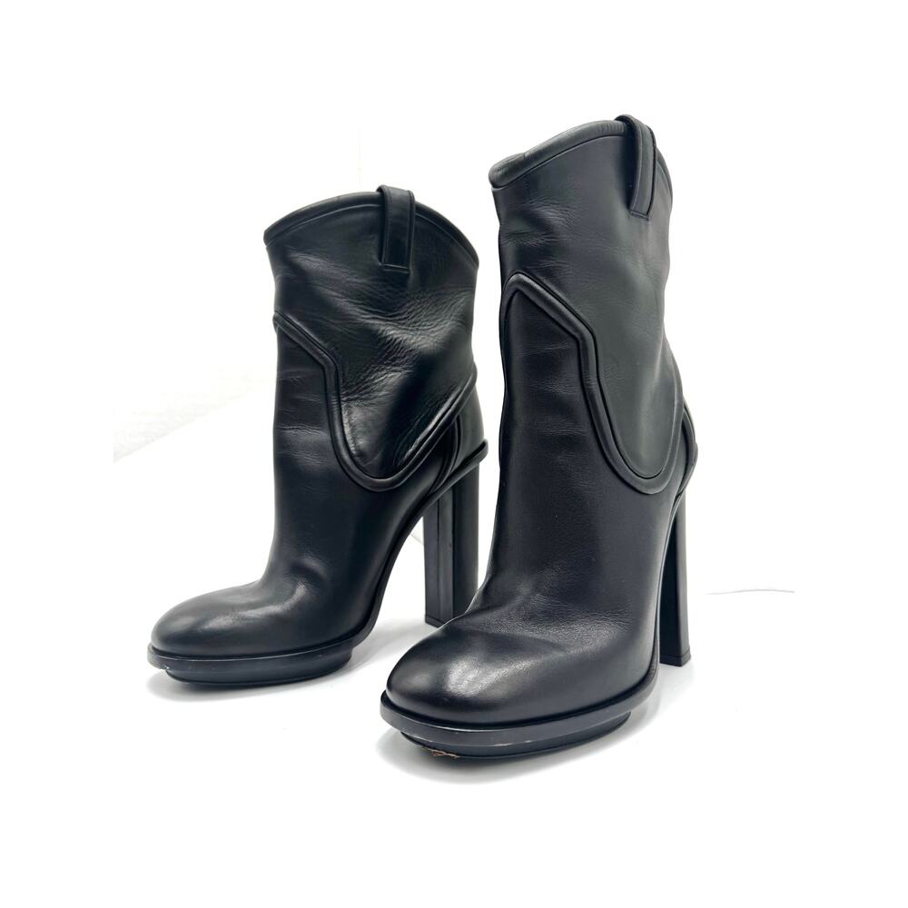 Gucci Trish Runway Black Leather Pull-On Ankle Boots High Heel Italy Made EU 37